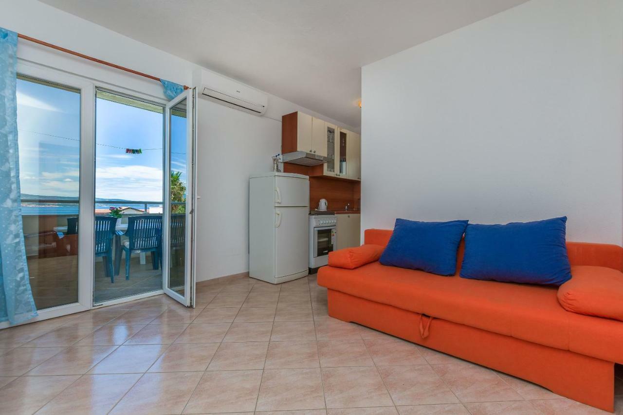 Apartments Kristina Омиш Экстерьер фото